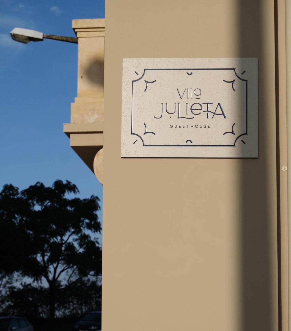 Vila Julieta Guesthouse Coimbra Luaran gambar