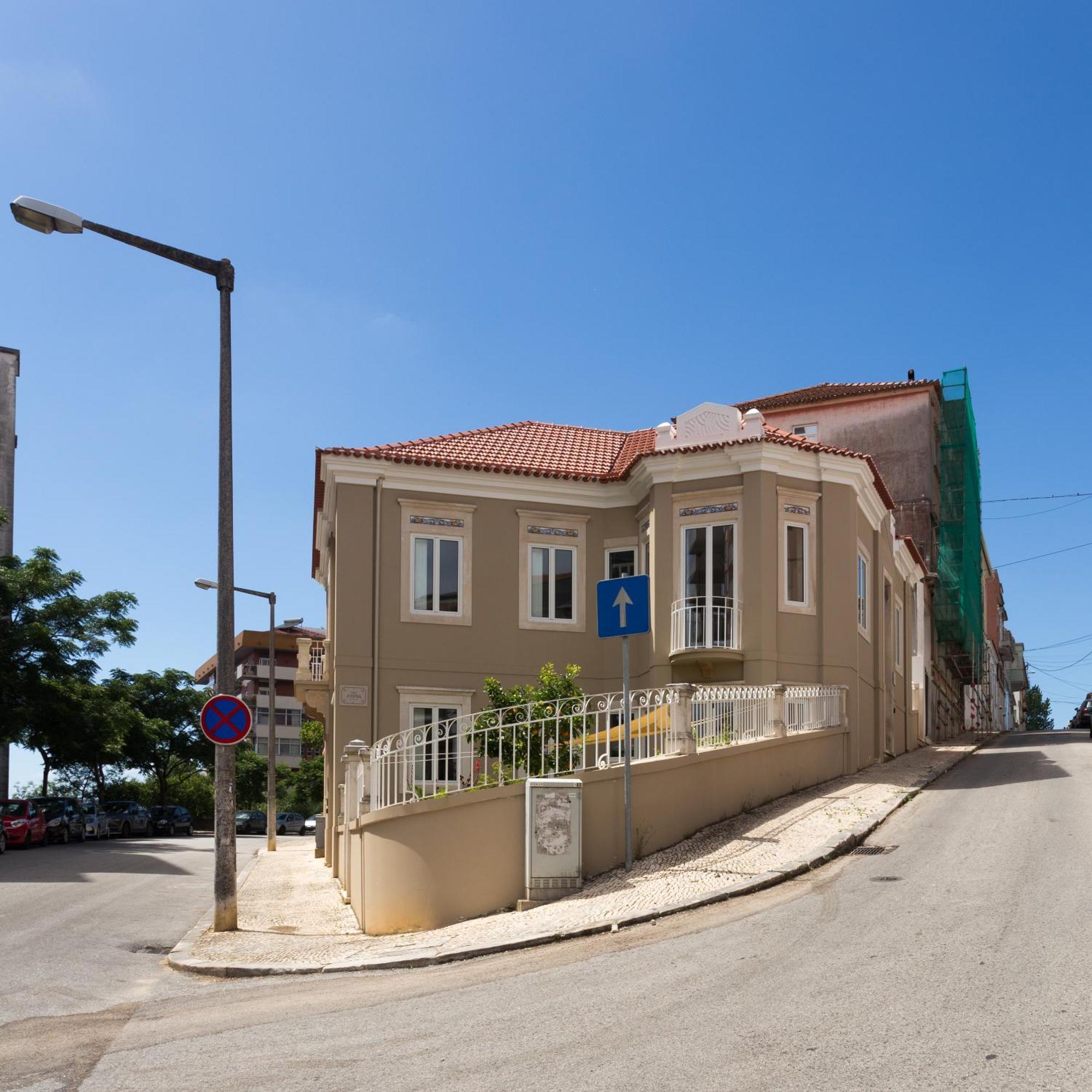 Vila Julieta Guesthouse Coimbra Luaran gambar